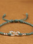red string bracelets 2.jpg