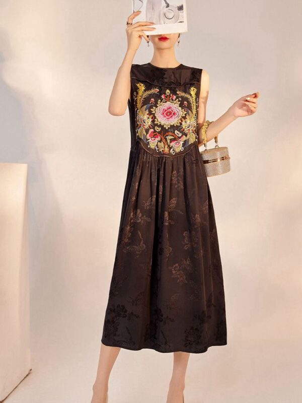 sleeveless dresses B 1.jpg