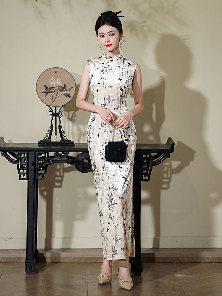 sleeveless qipao A 3.jpg sleeveless qipao A 3.jpg