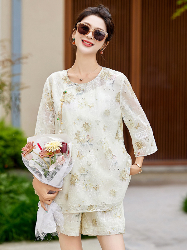 traditional asian clothing 2.jpg