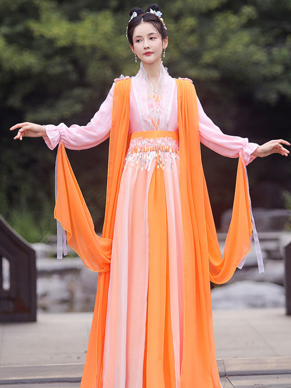 traditional chinese dance costumes 2.jpg