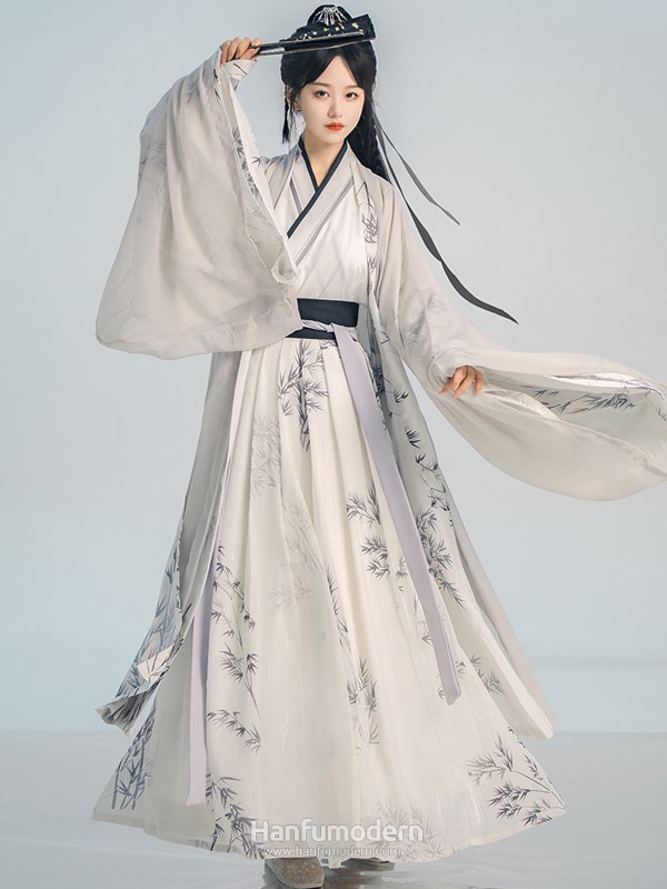 traditional hanfu 1.jpg