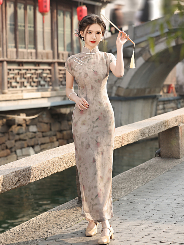 traditional qipao 1.jpg