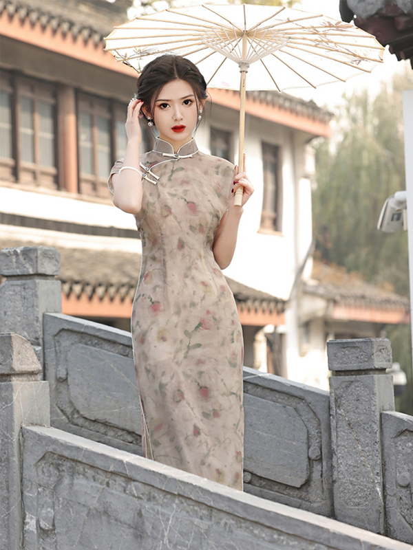 traditional qipao 3.jpg traditional qipao 3.jpg