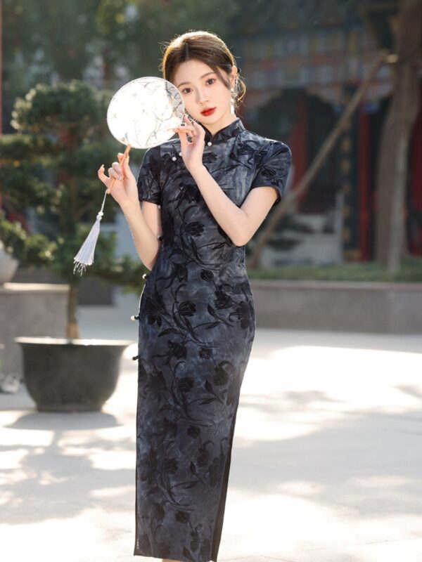 traditional qipao dress 3 1.jpg