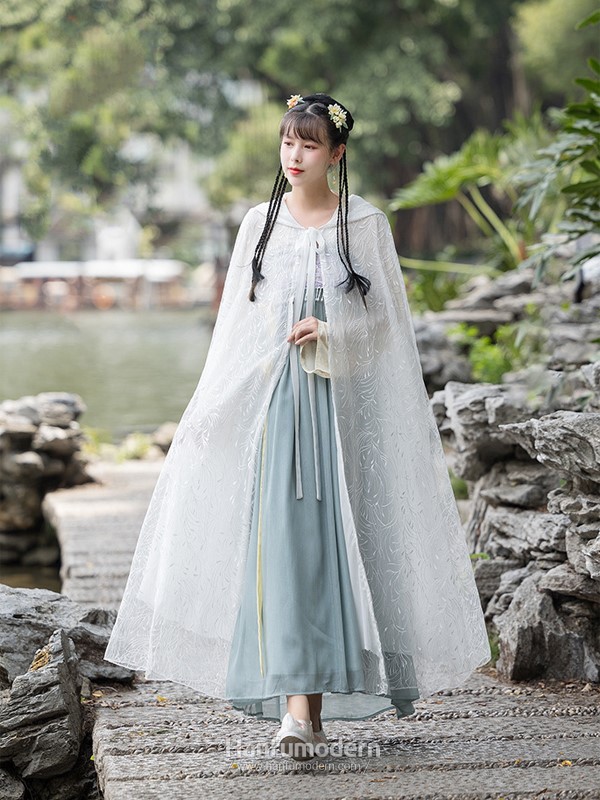 white cloak 1.jpg white cloak 1.jpg