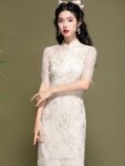 white lace cheongsam 1.jpg